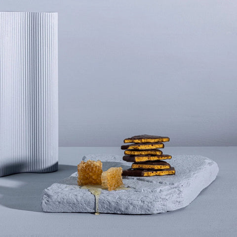 Leatherwood Honeycomb Milk - Koko Black