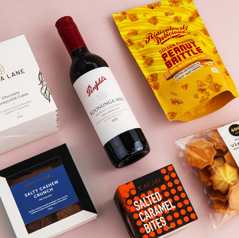 Red Wine & Sweet Bites Hamper - GiftSec
